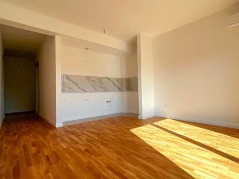 Prodaja, jednosoban stan, 47m², Centar, Ulcinj - image 5