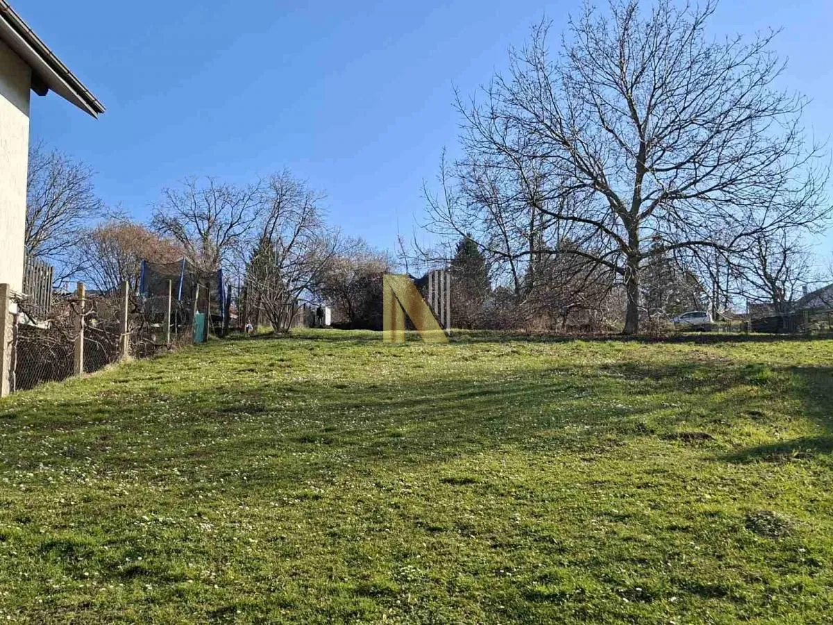 Prodaja, plac, 830m², Sremska Kamenica, Petrovaradin