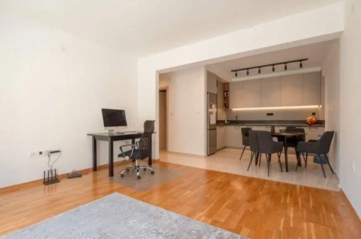 Sale, two bedroom apartment, 62m², Bečići, Budva