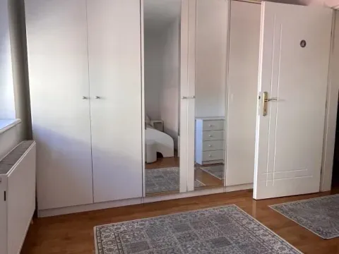 Izdavanje, dvosoban stan, 52m², Centar, Novi Sad - image 8