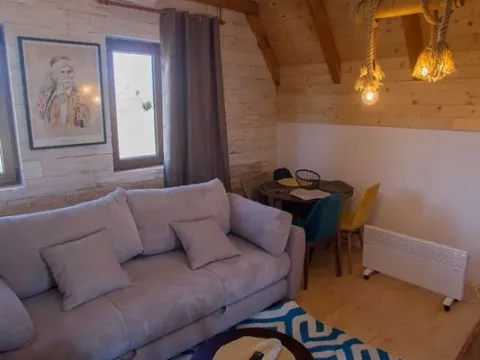Prodaja, trosoban stan, 53m², Žabljak, Crna Gora - image 10
