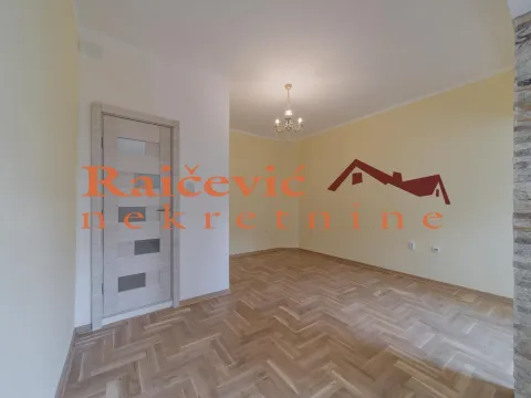 Prodaja, jednosoban stan, 28m², Zvezdara Sve Podlokacije, Beograd - image 10