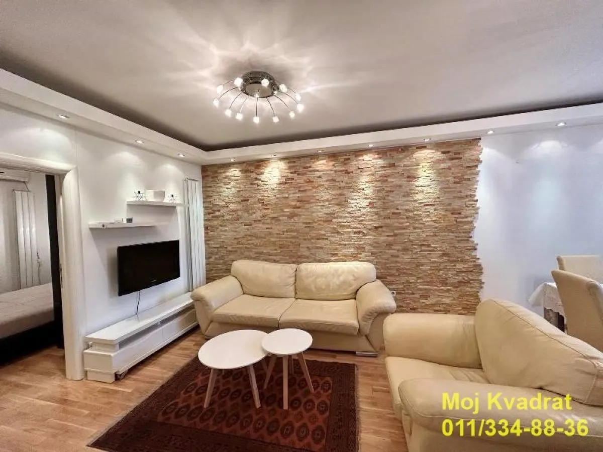 Izdavanje, dvosoban stan, 43m², Lekino Brdo, Voždovac Sve Podlokacije