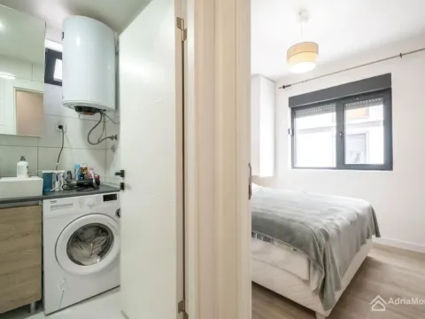 Sale, two bedroom apartment, 47m², Tivat, Crna Gora - image 11