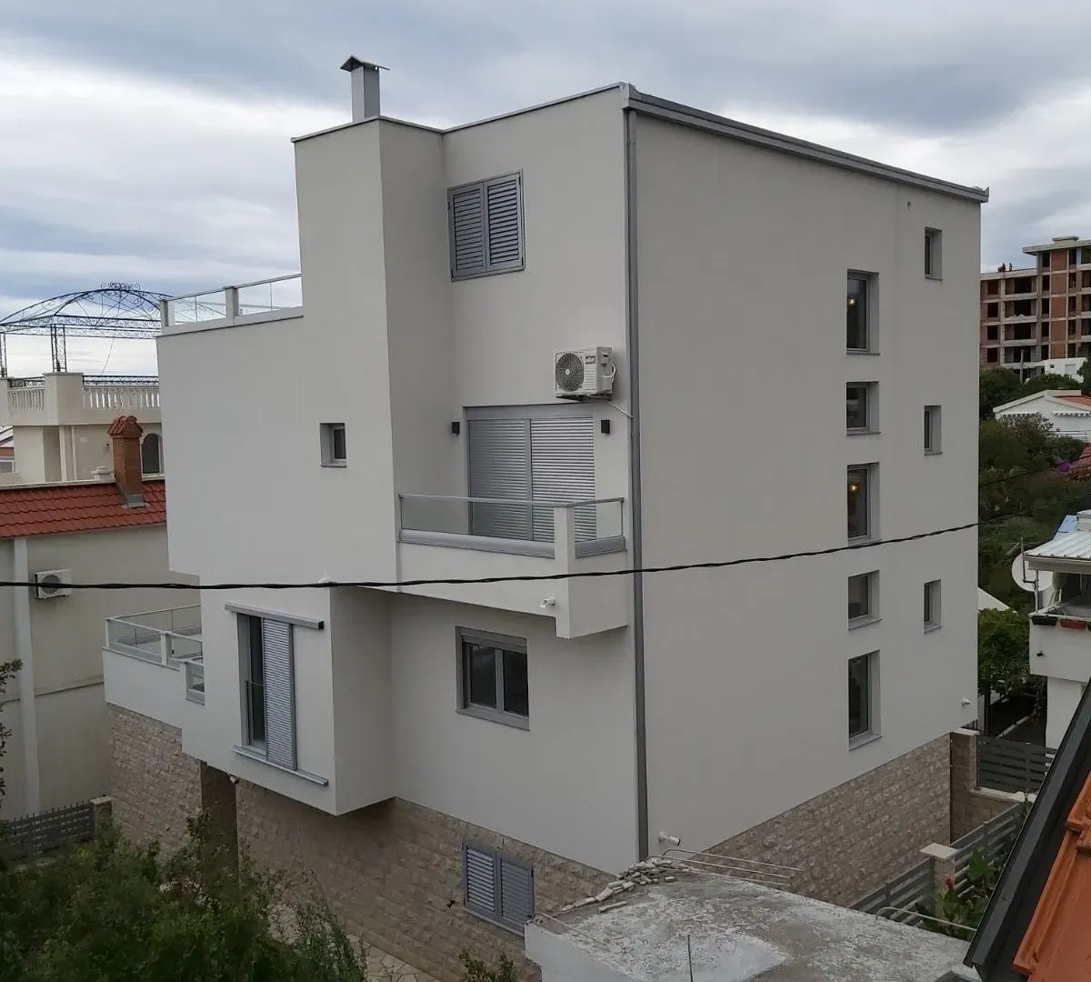 Sale, house, 220m², Bar, Crna Gora