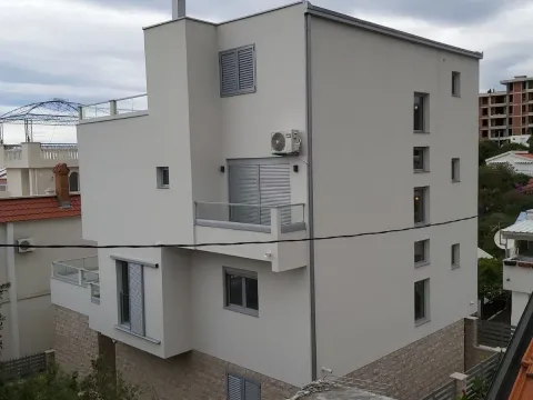 Sale, house, 220m², Bar, Crna Gora - image 7