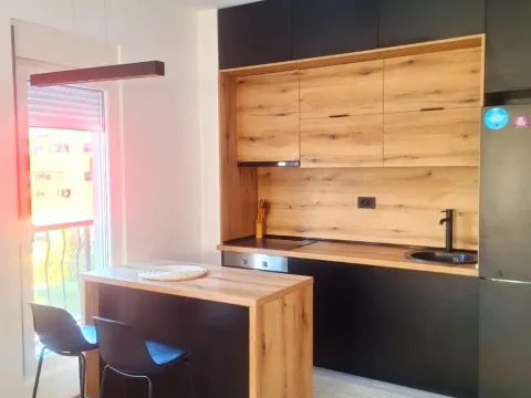 Prodaja, stan, 46m², Stari Aerodrom, Podgorica - image 3