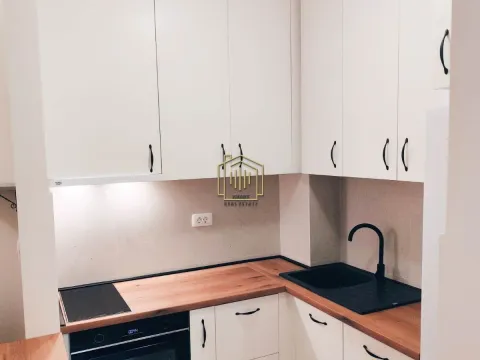 Sale, one bedroom apartment, 40m², Central Point, Podgorica - image 11