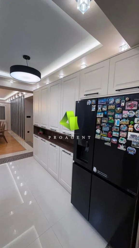 Sale, four bedroom apartment, 156m², Palilula, Niš