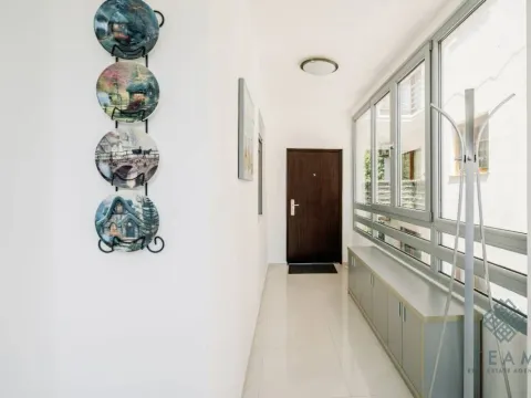 Sale, two bedroom apartment, 76m², Lazi, Budva - image 25