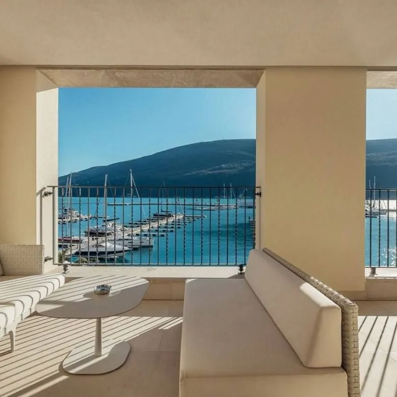 Prodaja, dvosoban stan, 120m², Portonovi, Herceg Novi