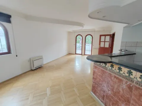 Izdavanje, kuća, 400m², Dalmatinska ulica, Podgorica - image 6