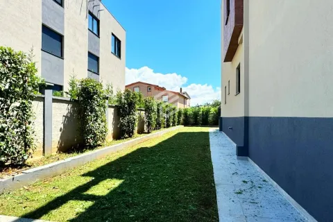 Prodaja, jednosoban stan, 39m², Donja Gorica, Podgorica - image 13
