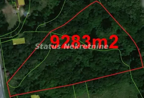 Katastarski plan parcele sa označenom granicom i površinom zemljišta. - image 15