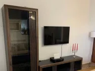 Izdavanje, dvosoban stan, 75m², Dobrota, Kotor - image 4