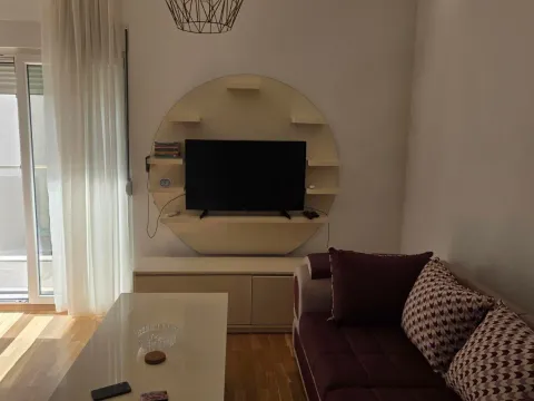 Izdavanje, četvorosoban stan, 74m², Blok 9, Podgorica - image 7