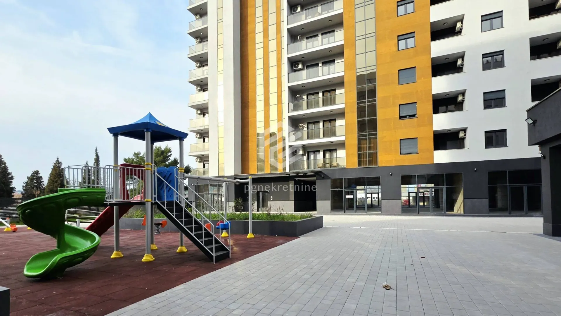 Prodaja, jednosoban stan, 43m², Stari Aerodrom, Podgorica