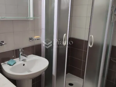 Rent, one bedroom apartment, 52m², Blok 9, Podgorica - image 8