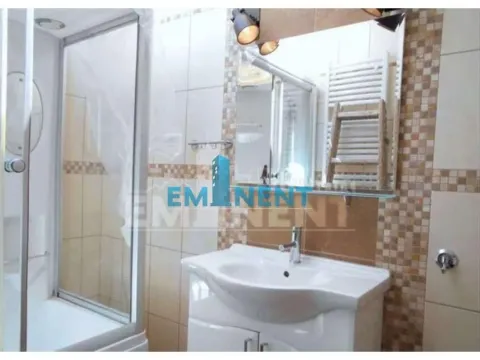 Izdavanje, četvorosoban stan, 140m², Đeram Pijaca, Beograd - image 13