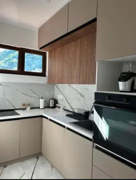 Rent, two bedroom apartment, 70m², Tivat, Crna Gora - image 5