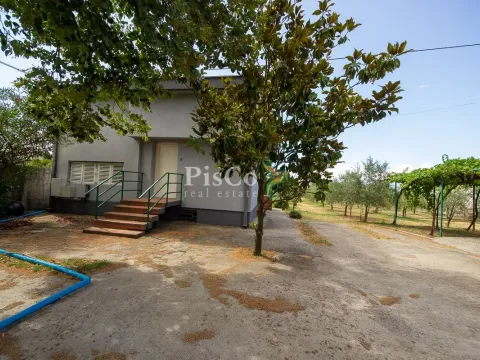 Izdavanje, kuća, 100m², Zeta, Podgorica - image 8