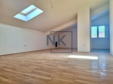 Sale, two bedroom apartment, 74m², Stari Aerodrom, Podgorica