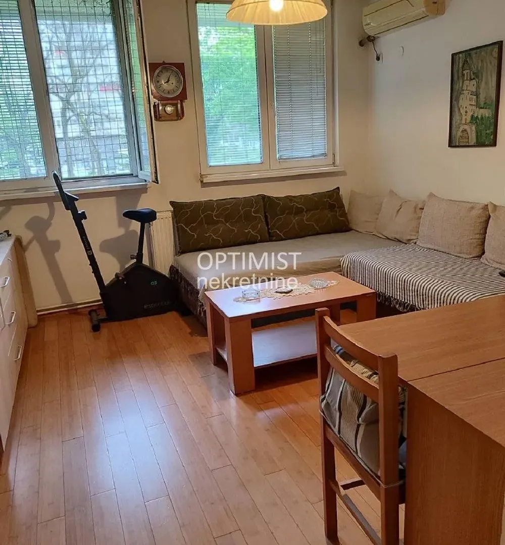 Rent, one bedroom apartment, 37m², Stari Merkator, Novi Beograd Sve Podlokacije