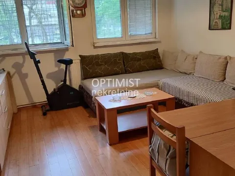 Rent, one bedroom apartment, 37m², Stari Merkator, Novi Beograd Sve Podlokacije - image 1