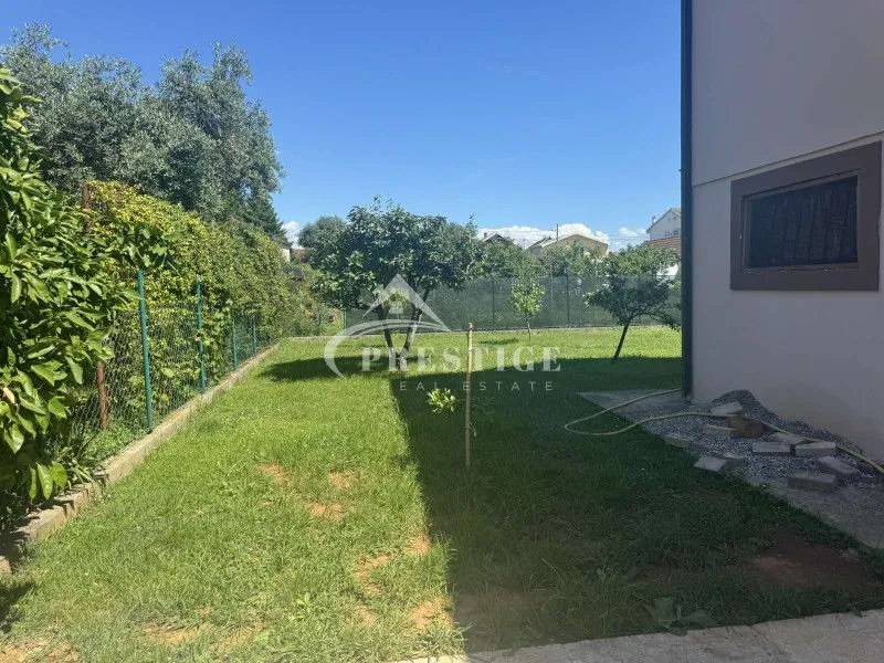 Sale, five bedroom apartment, 191m², Tološi, Podgorica