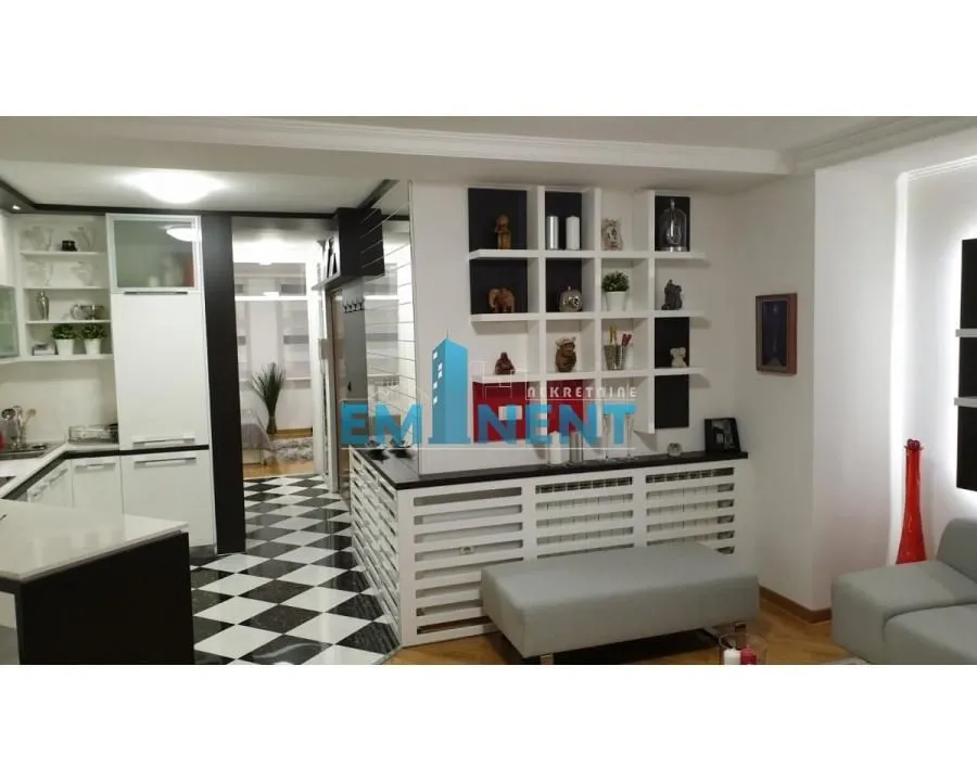 Rent, two bedroom apartment, 60m², Vračar Hram, Vračar Sve Podlokacije