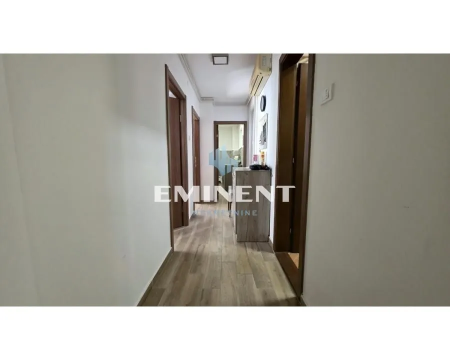 Prodaja, dvosoban stan, 61m², Stari Grad, Beograd