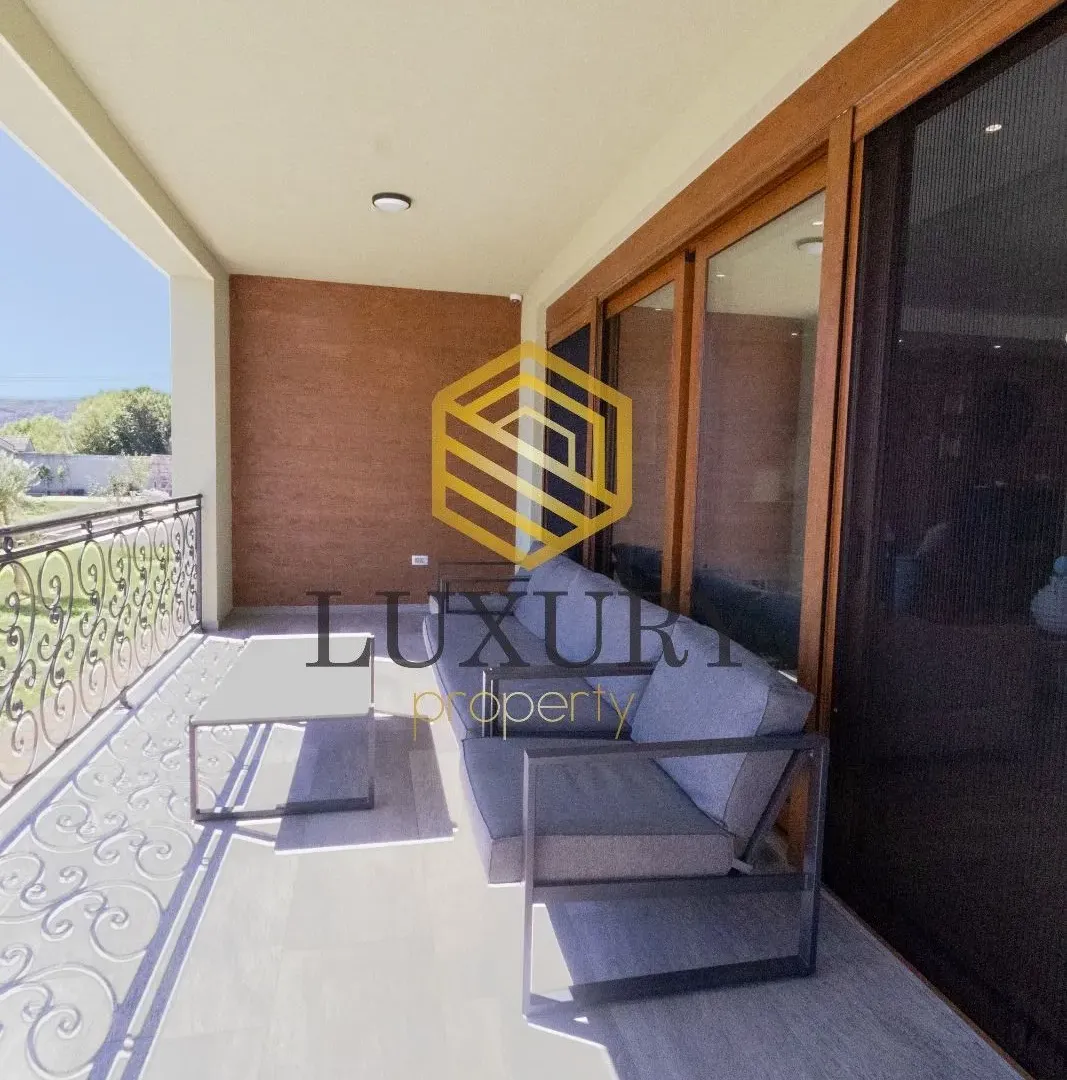 Izdavanje, kuća, 220m², Ćurilac, Danilovgrad