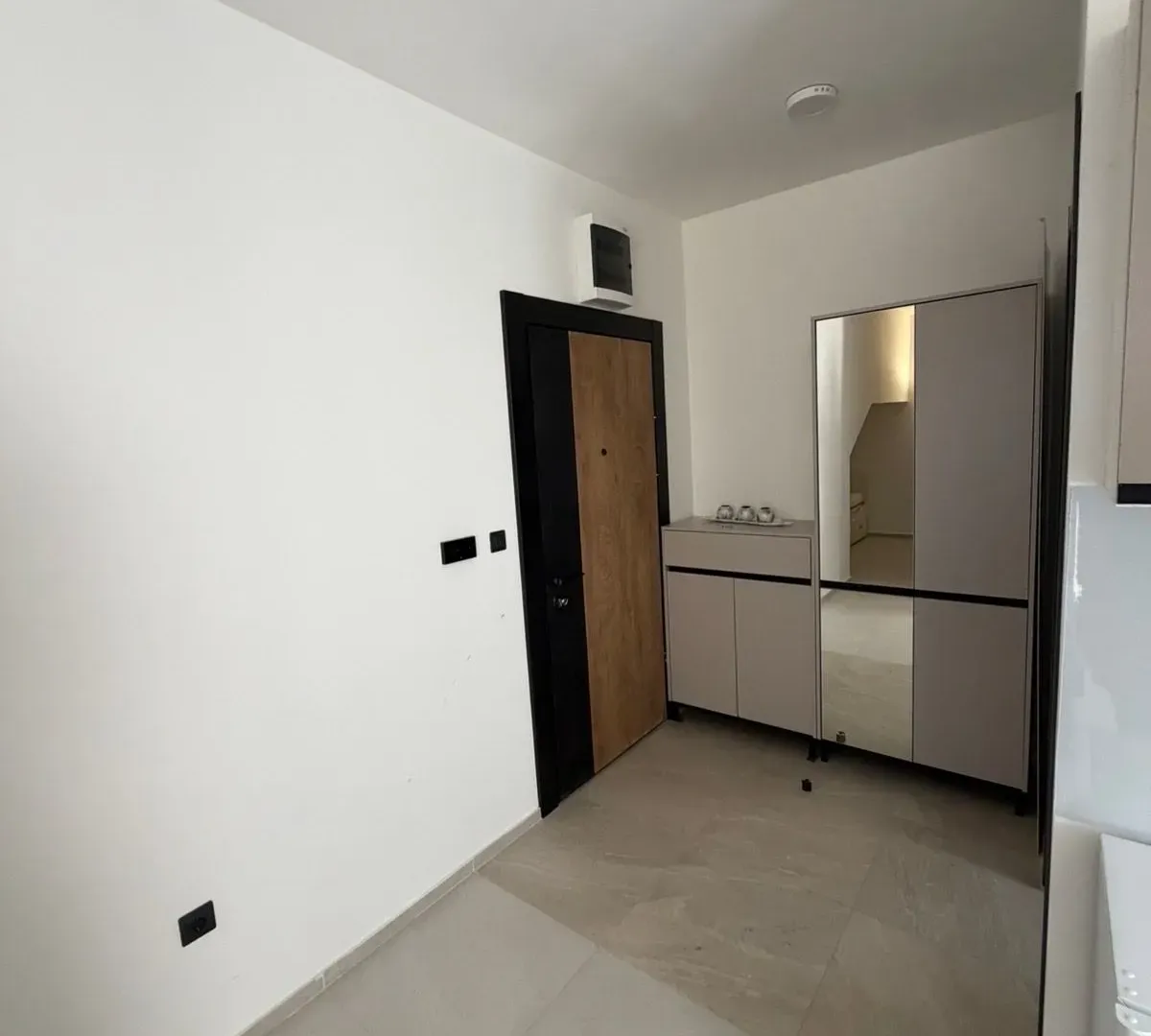 Rent, studio apartment, 31m², Zagorič, Podgorica