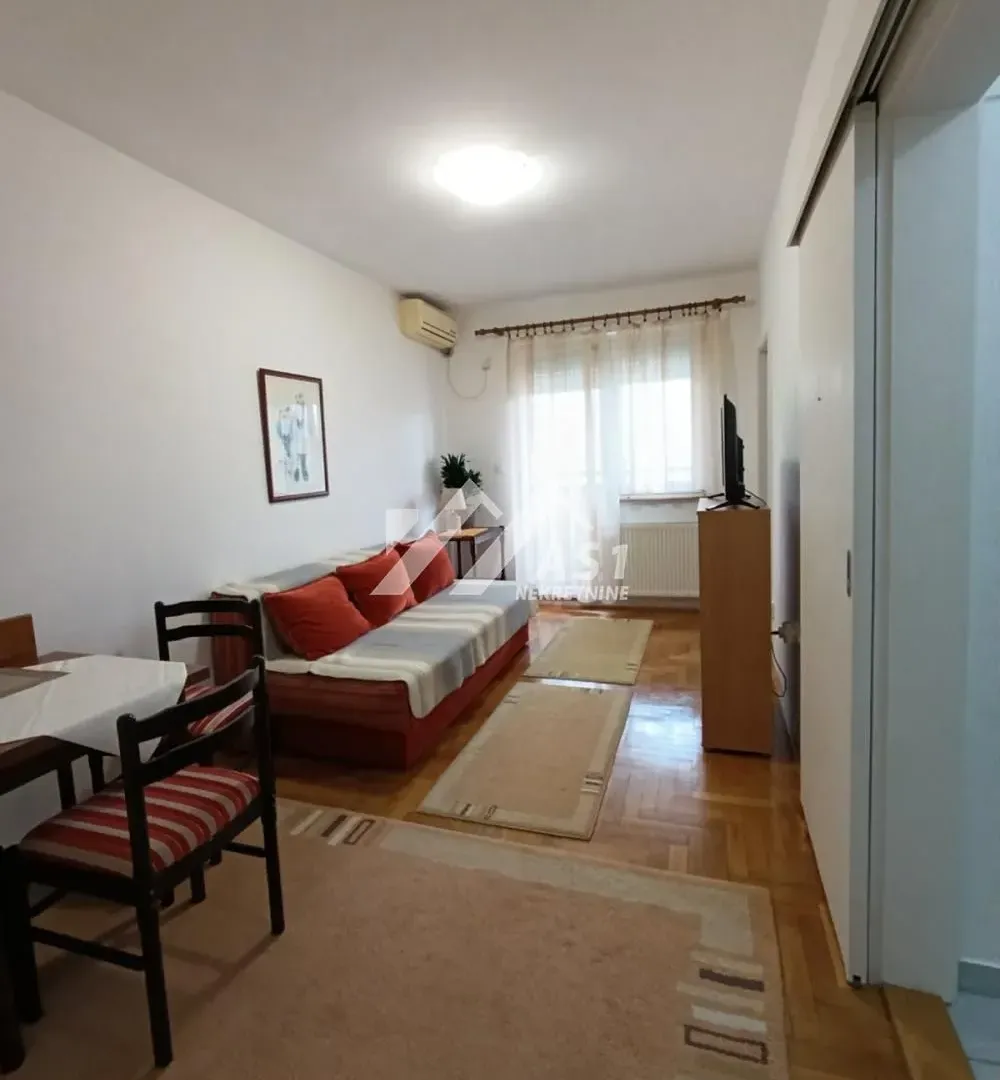 Izdavanje, dvosoban stan, 40m², Grbavica, Novi Sad Sve Podlokacije
