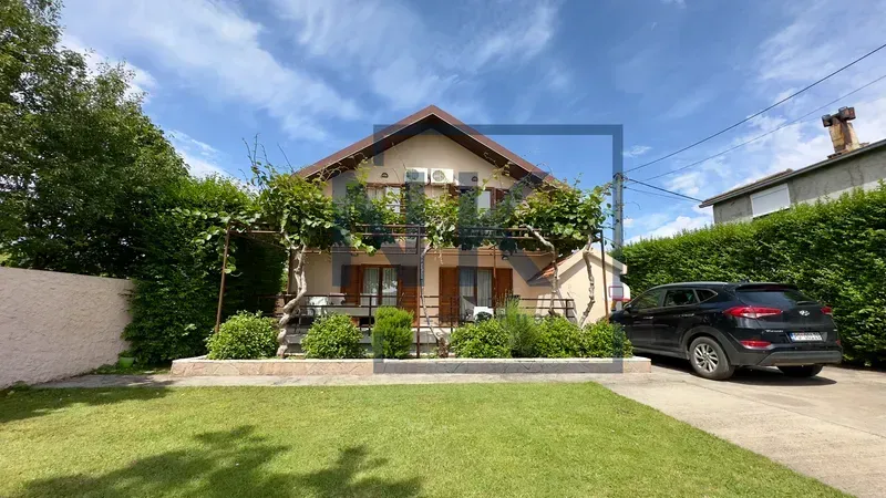 Sale, house, 250m², Donja Gorica, Podgorica