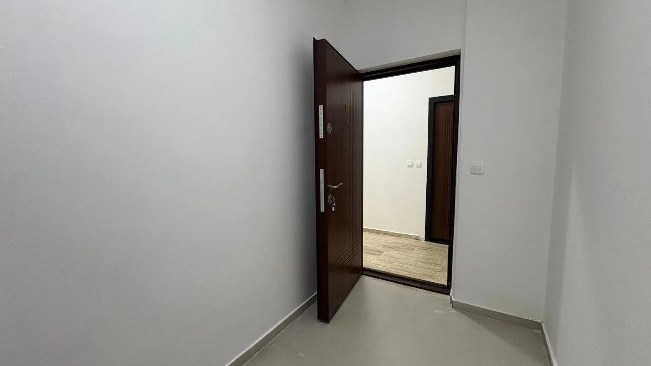 Prodaja, jednosoban stan, 76m², Tivat, Crna Gora