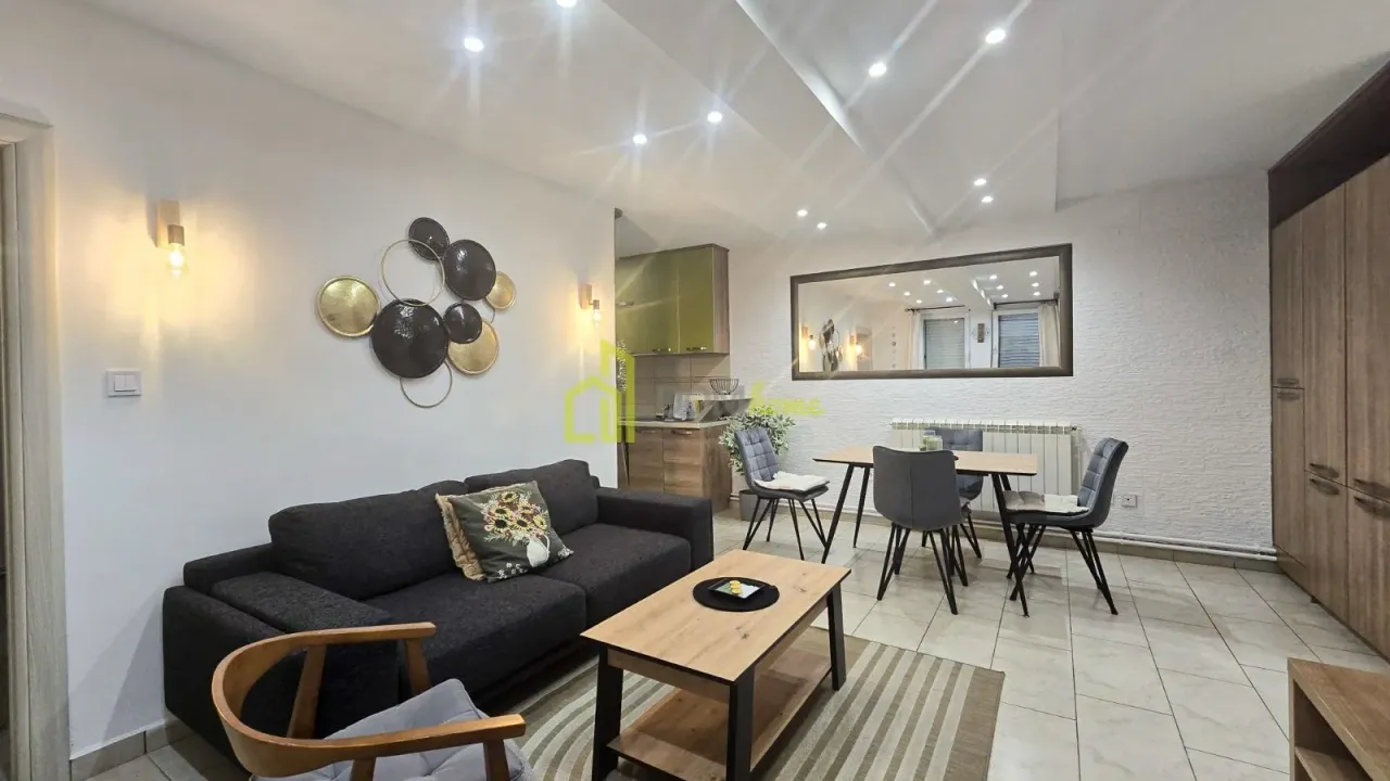 Izdavanje, dvosoban stan, 55m², Donja Lastva, Tivat