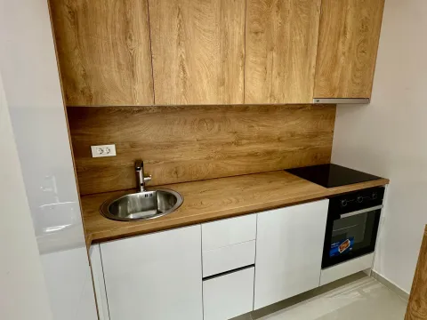 Izdavanje, dvosoban stan, 60m², City Kvart, Podgorica - image 6