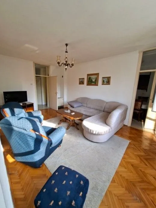 Izdavanje, dvosoban stan, 85m², Preko Morače, Podgorica