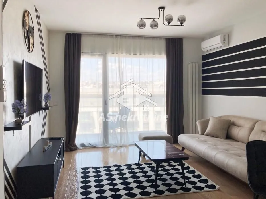 Izdavanje, dvosoban stan, 58m², Savski Venac, Beograd