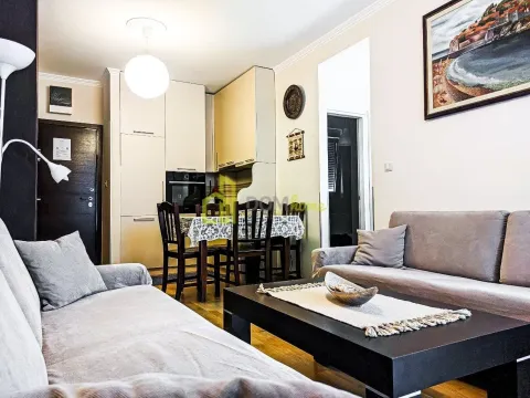 Izdavanje, dvosoban stan, 45m², Centar, Budva - image 6