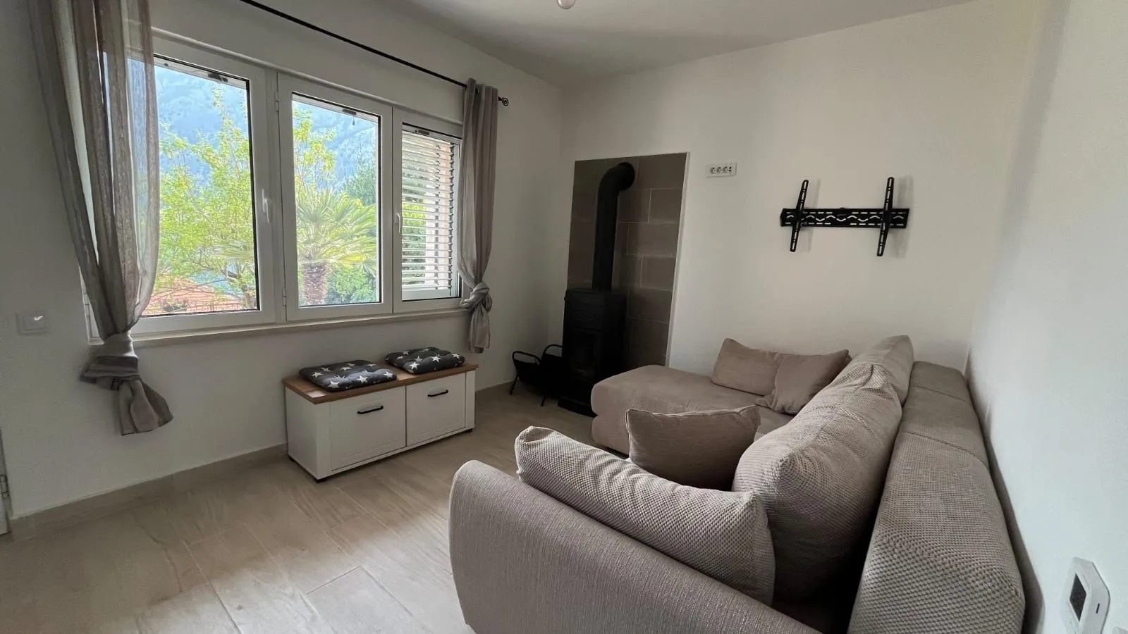 Sale, house, 160m², Stoliv, Kotor