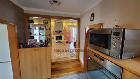 Prodaja, kuća, 238m², Mladenovac, Beograd - image 9