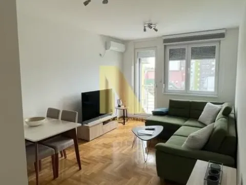 Izdavanje, dvosoban stan, 41m², Podbara, Novi Sad Sve Podlokacije - image 2