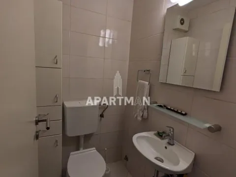 Izdavanje, trosoban stan, 84m², Voždovac Sve Podlokacije, Beograd - image 11