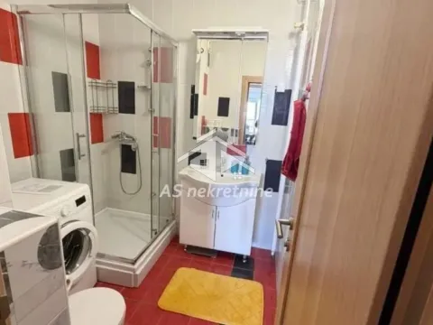 Izdavanje, stan, 210m², Čukarica, Beograd - image 22