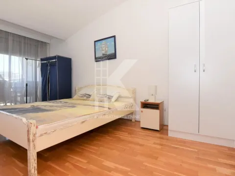 Sale, three bedroom apartment, 94m², 1 maj, Podgorica - image 11