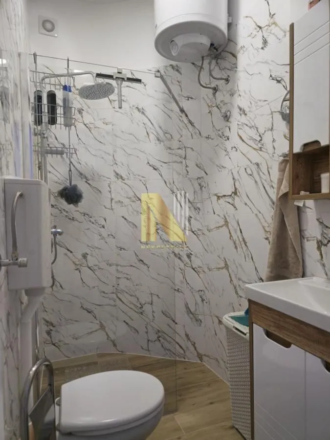 Prodaja, dvosoban stan, 44m², Podbara, Novi Sad Sve Podlokacije