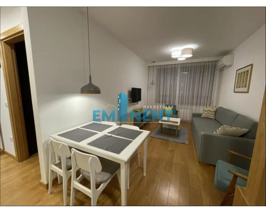 Rent, apartment, 39m², Crveni Krst, Beograd