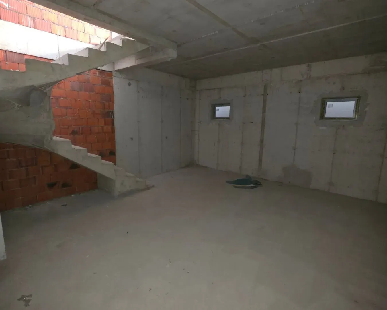 Rent, office space, 120m², Pobrežje, Podgorica